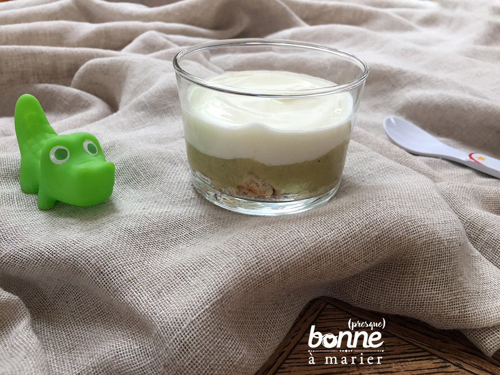 Trifle A La Rhubarbe Des 12 Mois Presque Bonne A Marier